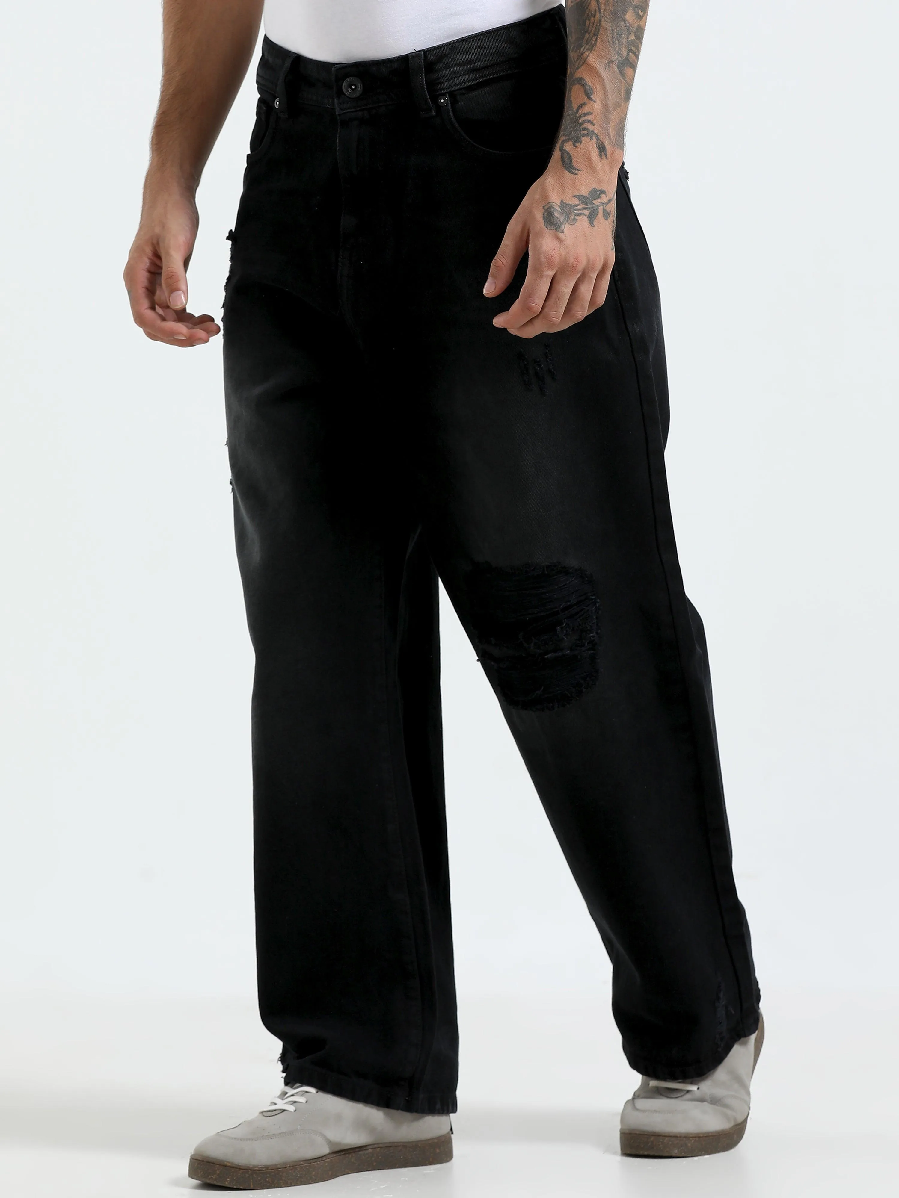 Mara - Loose Fit Distressed Jeans - Black