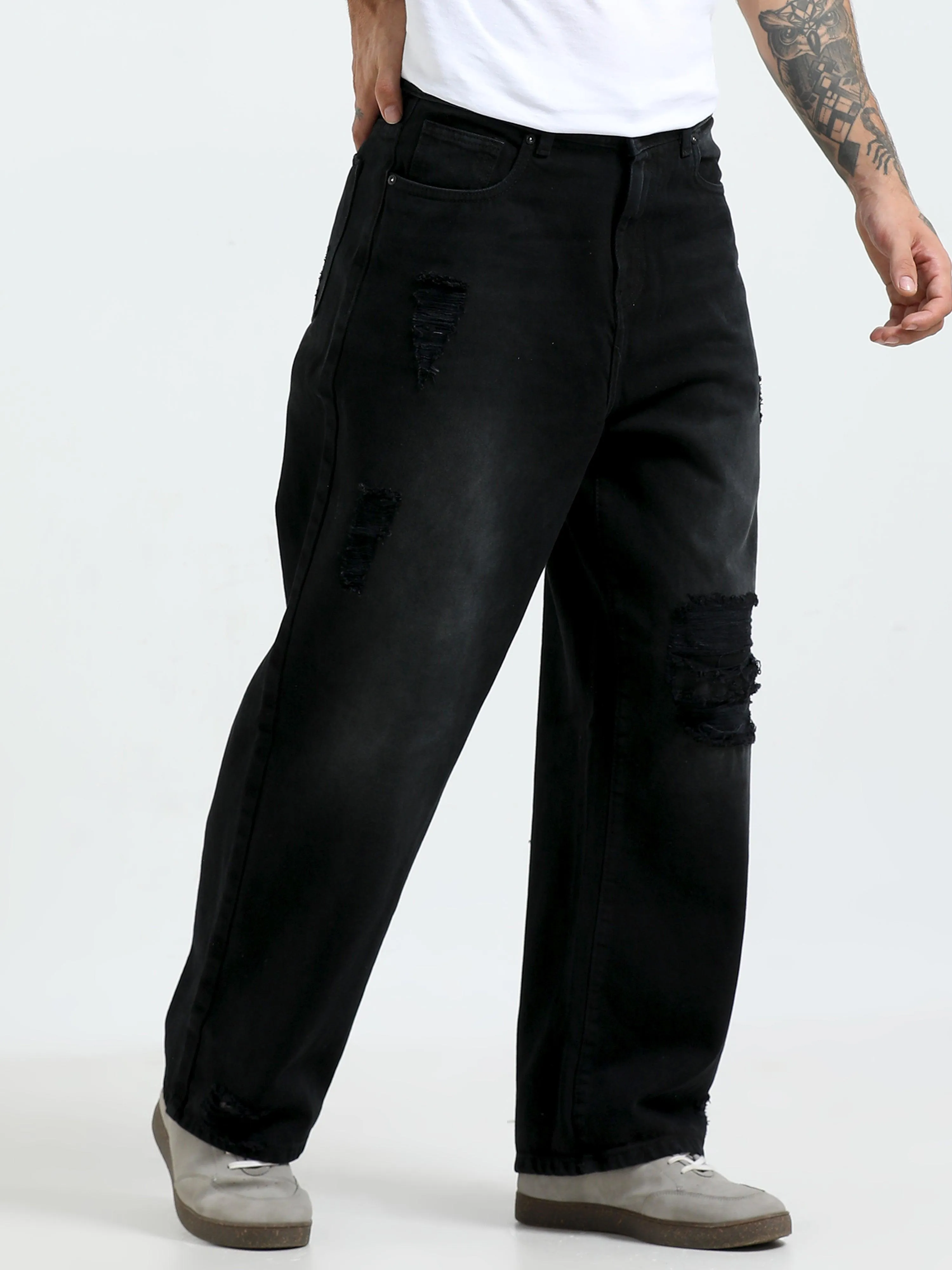 Mara - Loose Fit Distressed Jeans - Black